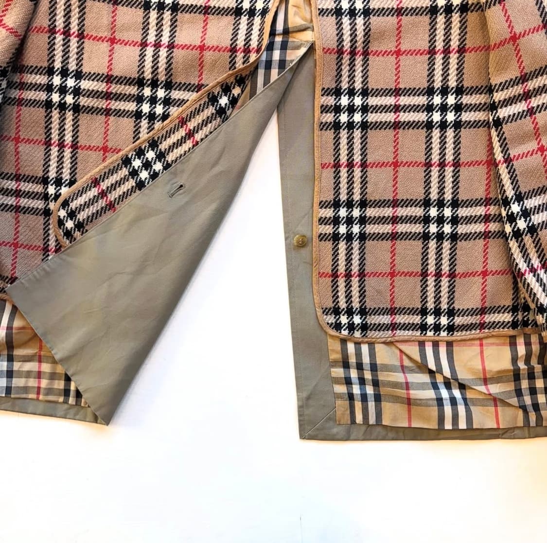 버버리 노바체크 트렌치 코트 상품이미지6