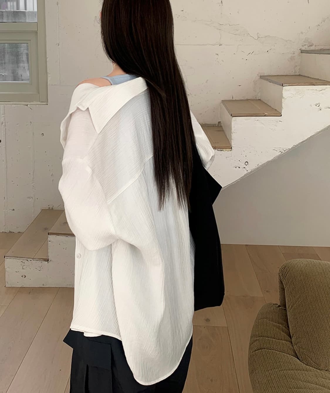 [새상품 반값] 어리틀빗 셔츠 연카키 상품이미지2