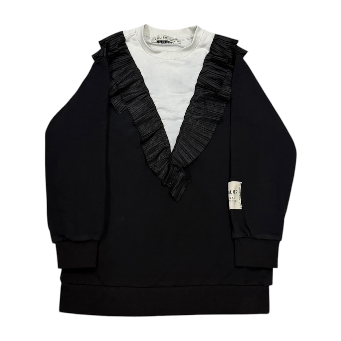 럭키슈에뜨 아뜰리에 프릴 맨투맨 블랙 36 상품이미지1