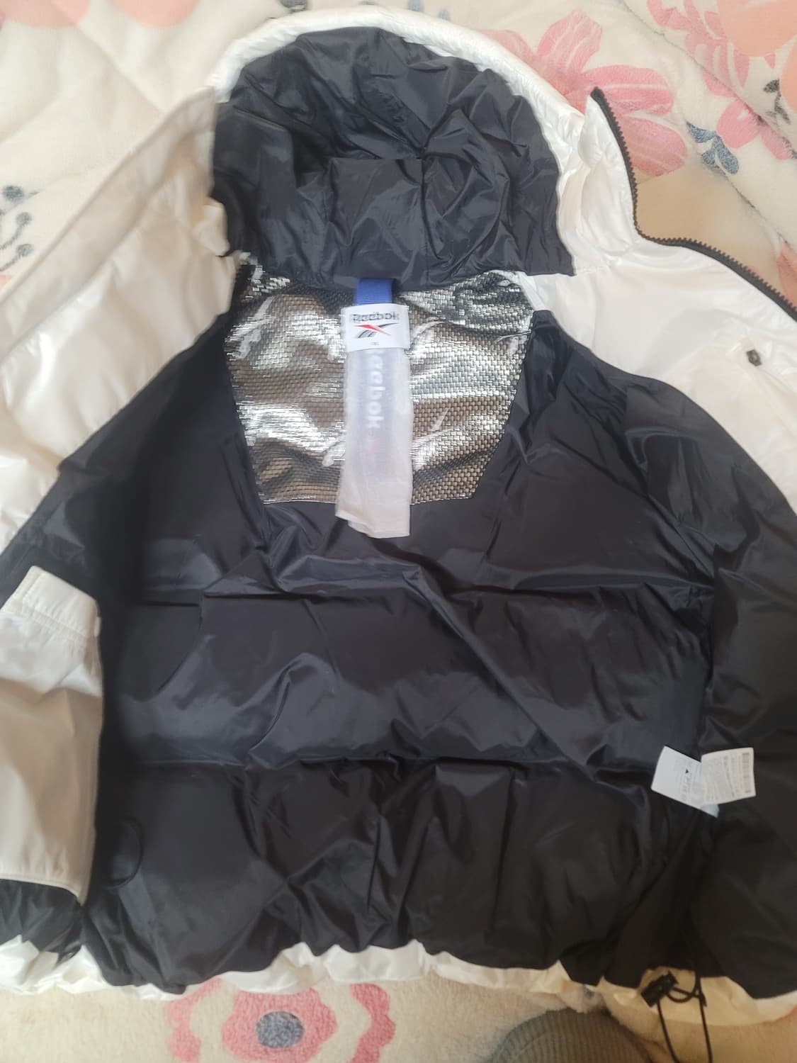 리복 펌프 다운 패딩 자켓 화이트 새상품 상품이미지3