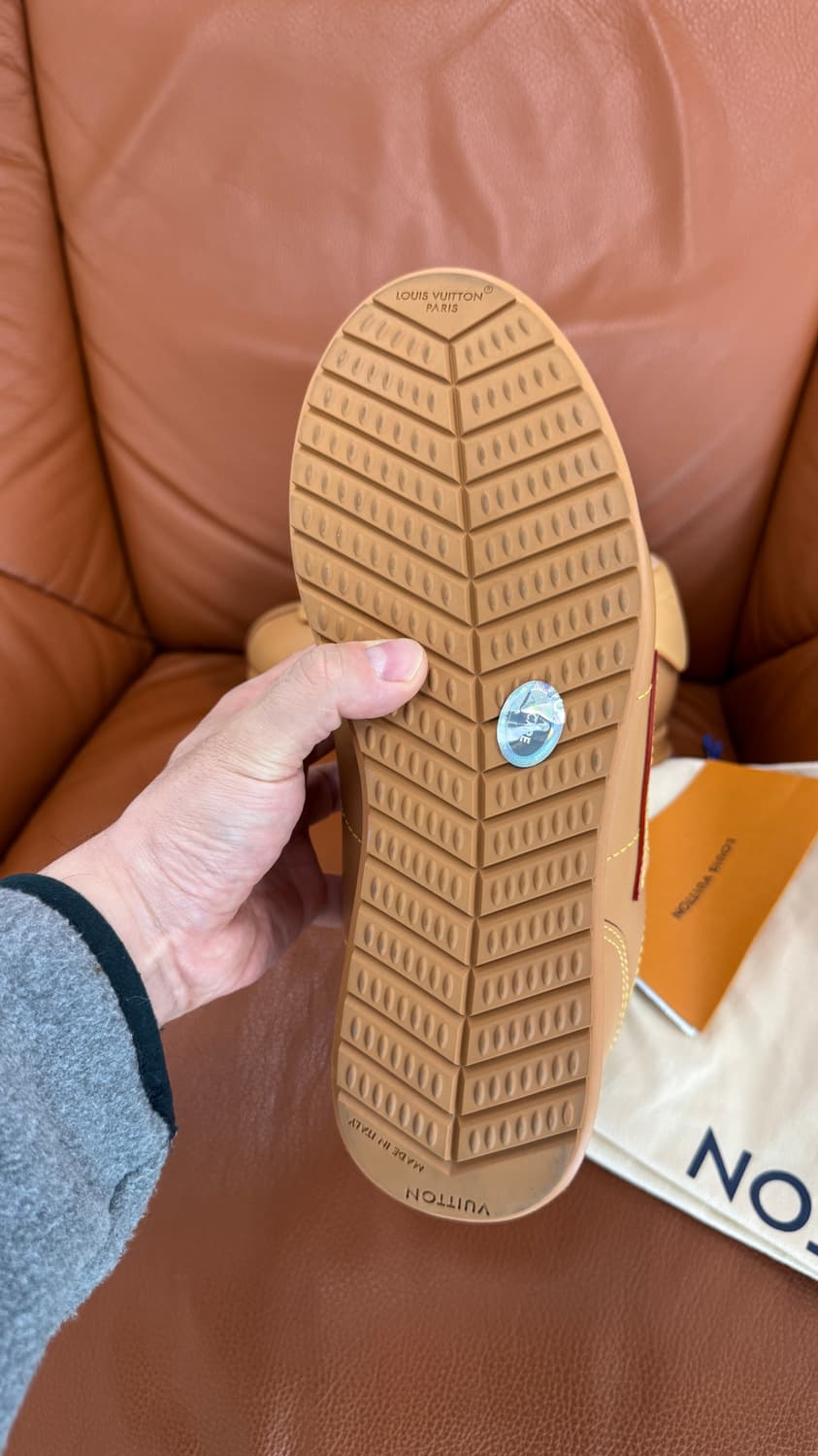 루이비통 버터 소프트 브라운 스니커즈 상품이미지4