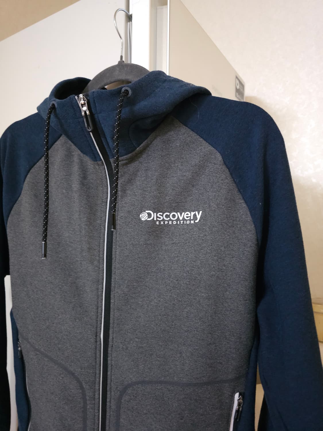 디스커버리 그레이/네이비 기모 후드집업 상품이미지2