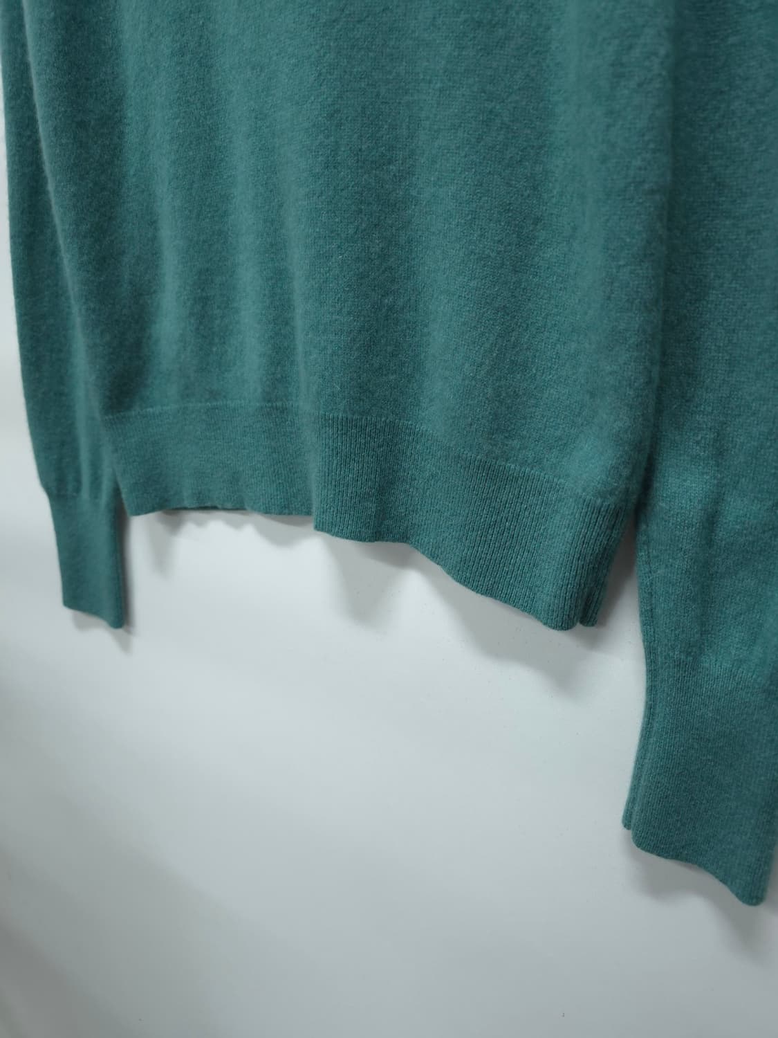 유니클로 여성 캐시미어 100% 크루넥 니트 (민트그린/M) 상품이미지10