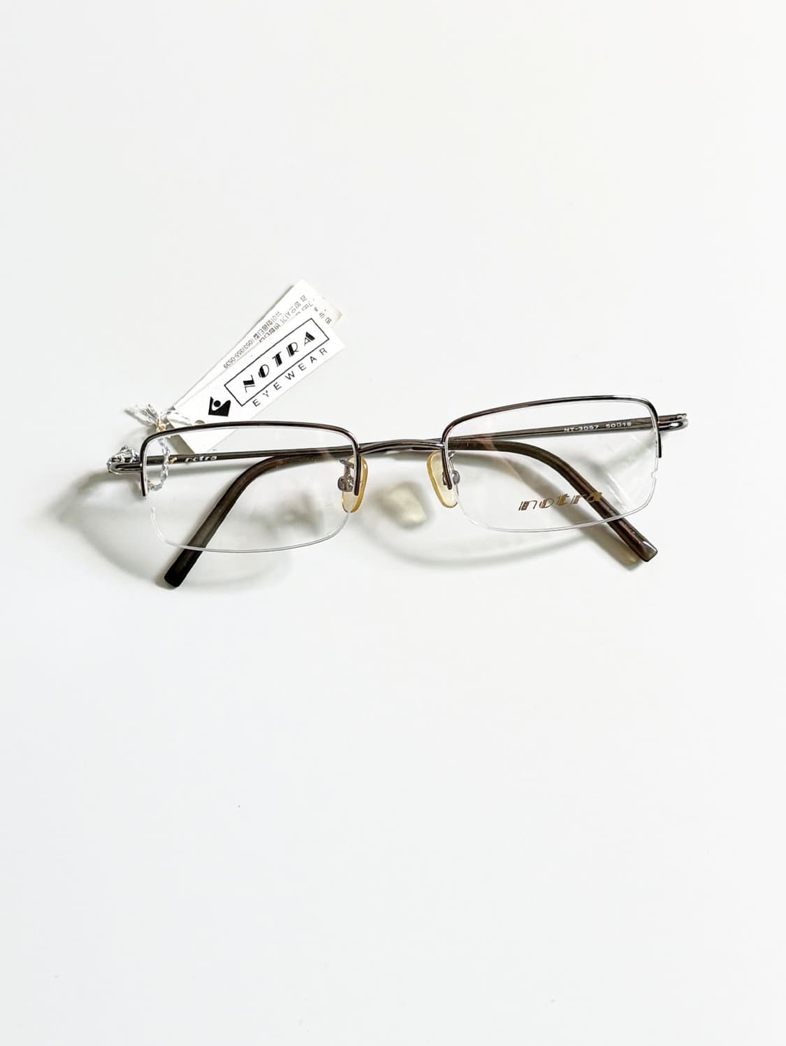 NOTRA 다크 실버 반무테 스퀘어 프레임 빈티지 안경 상품이미지1