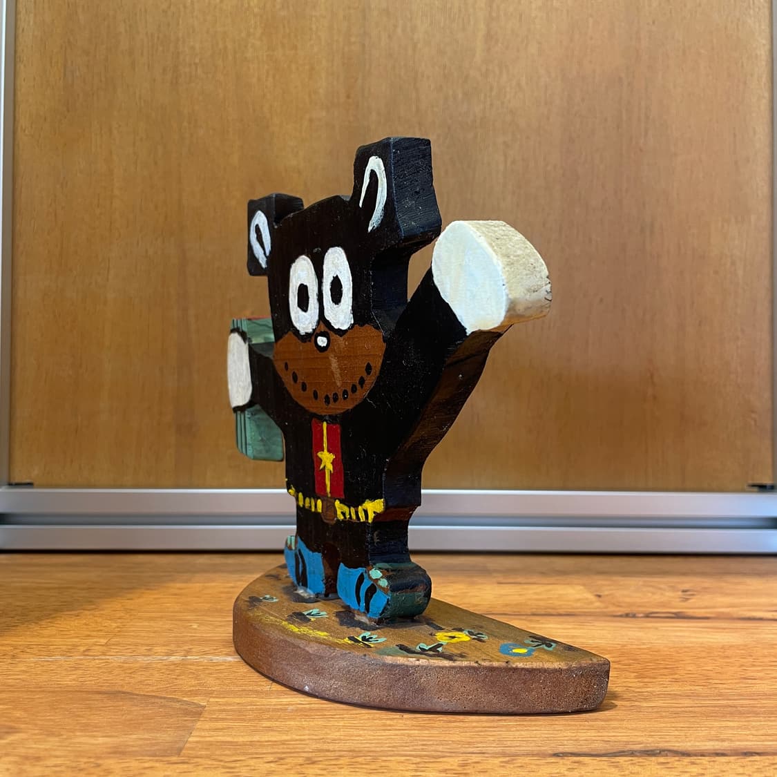 Hand-Painted Wooden Bear Figurine 상품이미지3