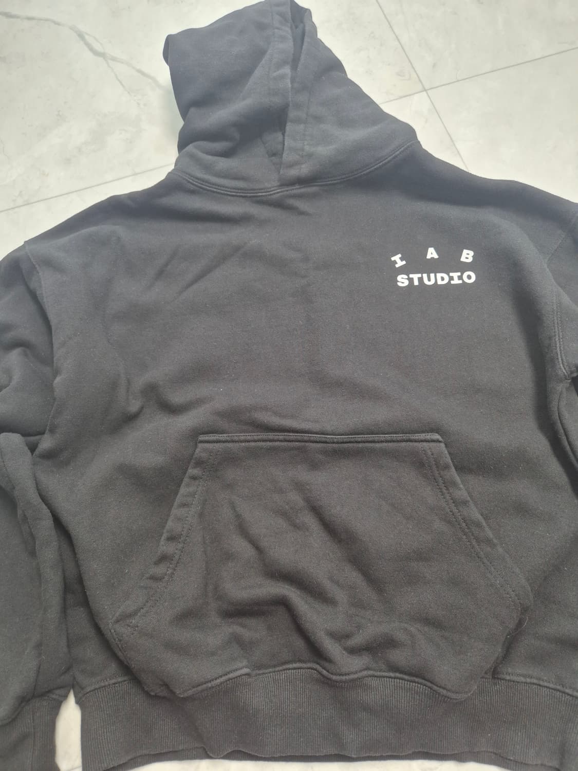 아이앱 스튜디오 블랙 후드L판매합니다 상품이미지2