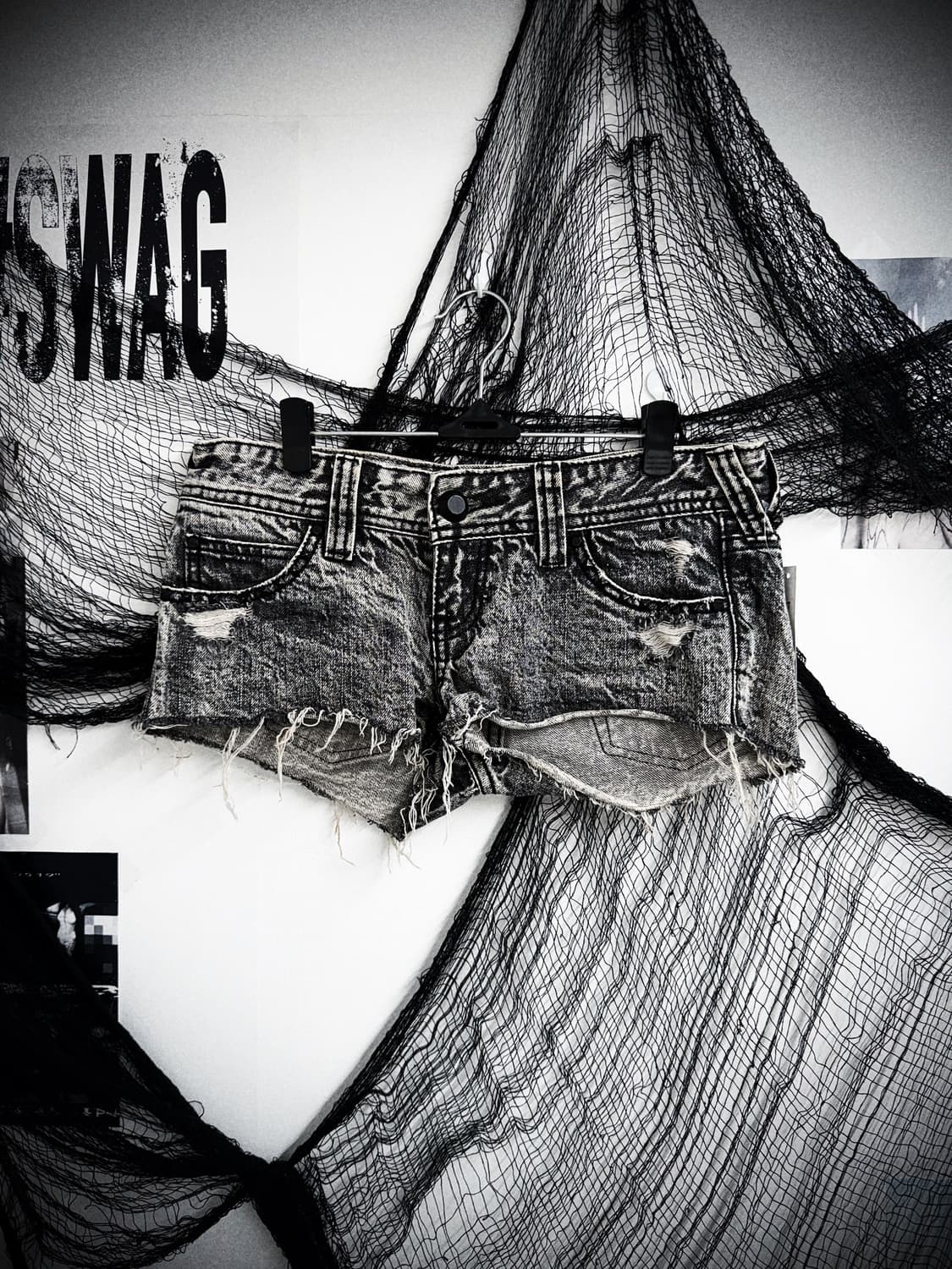 Damaged washing dark denim shorts 상품이미지1
