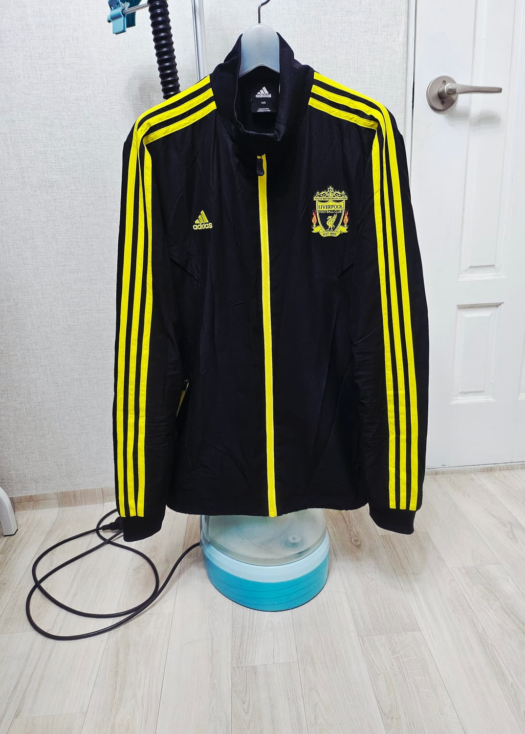 (105)XL ☆초대장급☆ 아디다스 리버풀 [검노] 트랙탑 바람막이 상품이미지1
