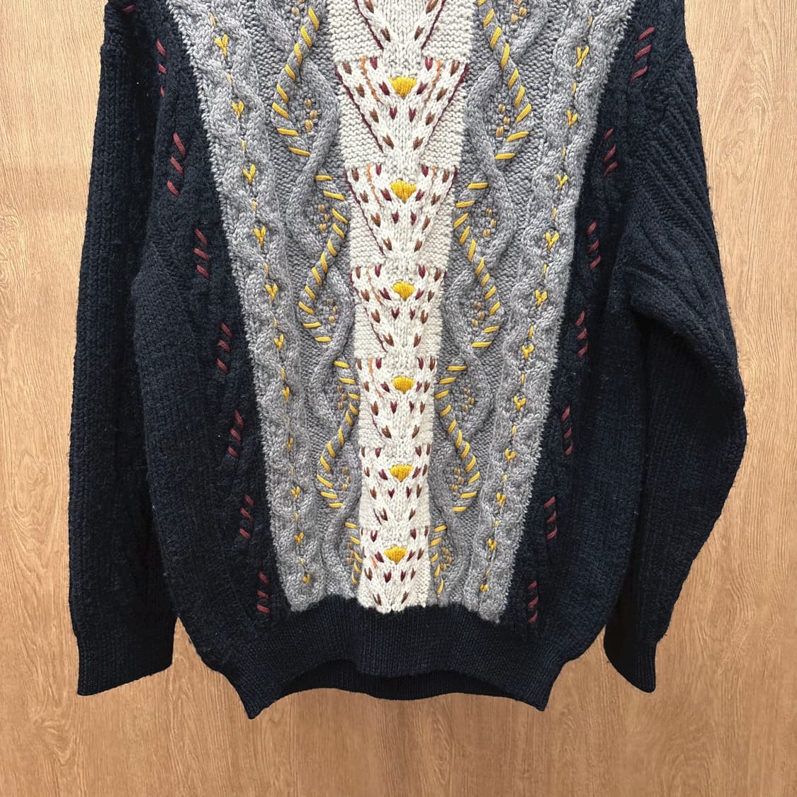 겐조 골프 라운드넥 울 케이블 니트 소매 로고 자수 디테일 루즈핏 블랙 상품이미지5