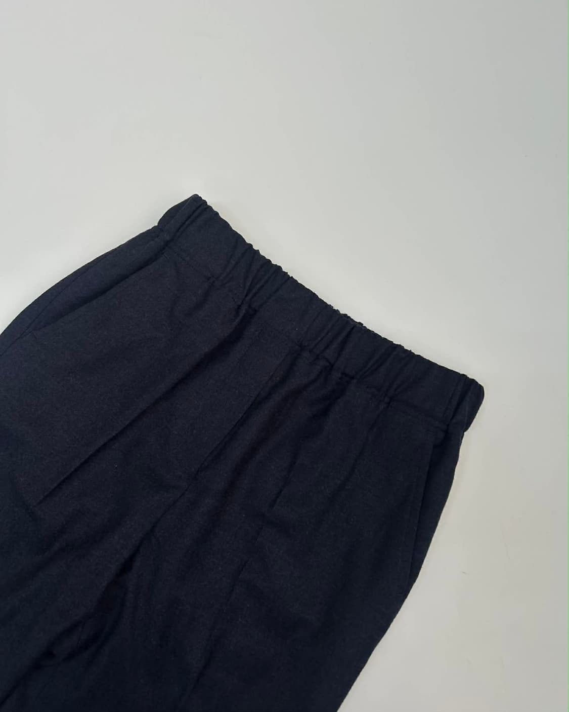 [36] 위캔드 막스마라 23년 신형 밴딩 울 테이퍼드 슬랙스 상품이미지3