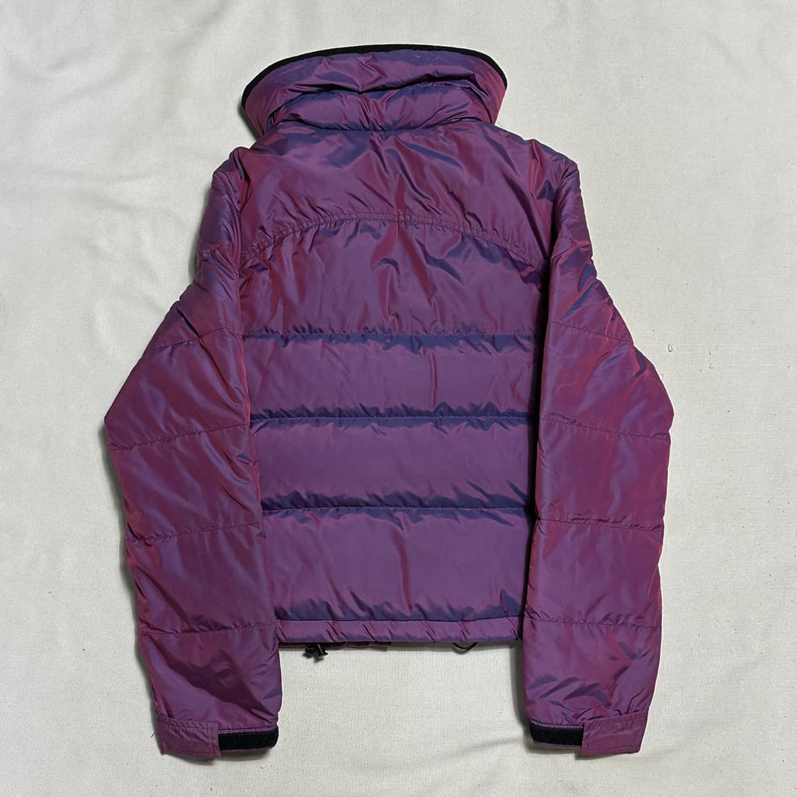 S 버버리 여성용 퍼플 유광 패딩 상품이미지3