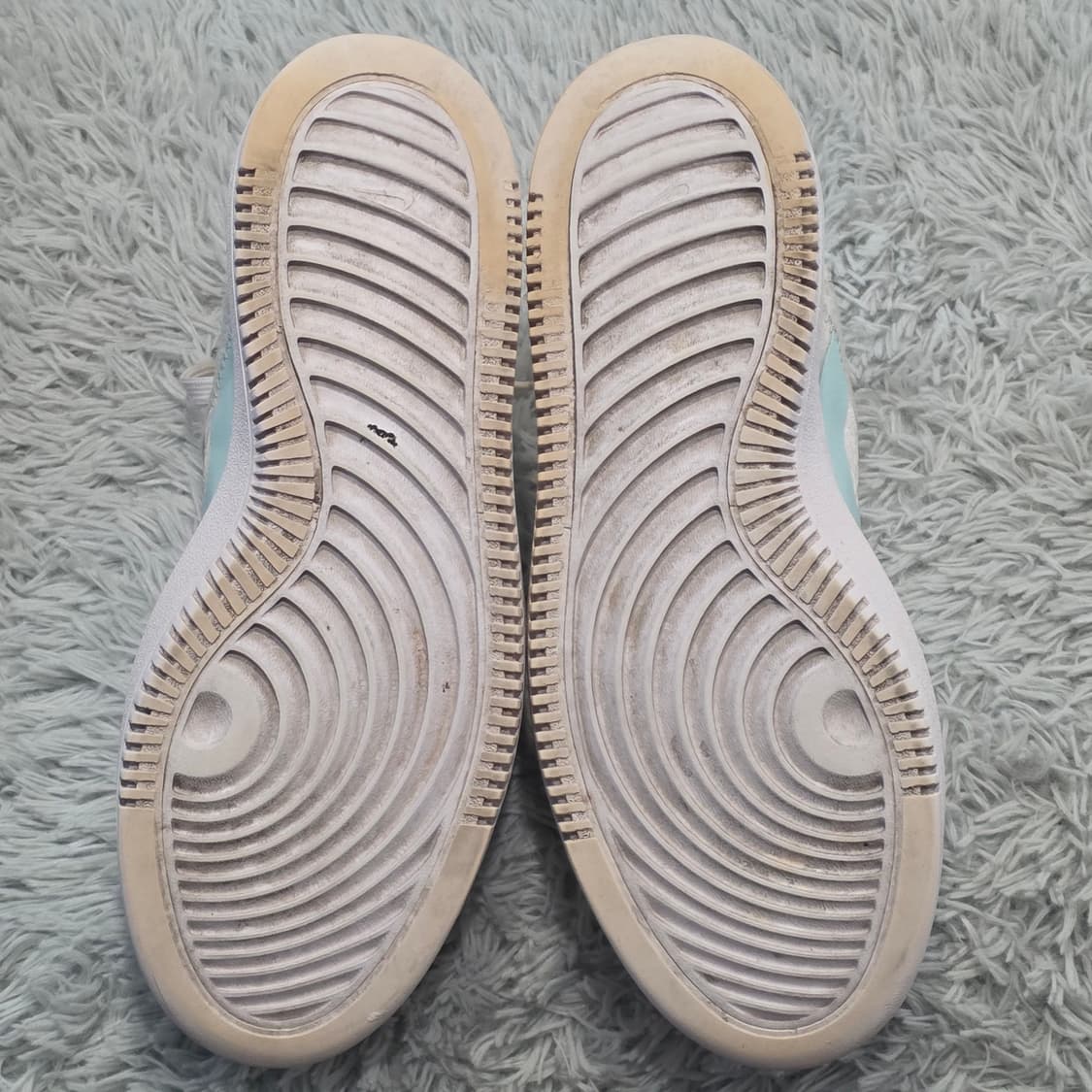 8a-23:나이키 로우 컷 스니커즈 화이트/민트 (23.5cm)-세탁 상품이미지8