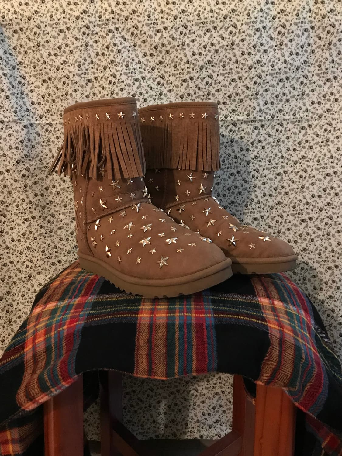 지미추 X 어그 스터드 부츠 BR 상품이미지1