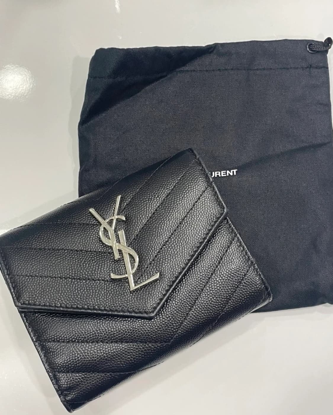 생로랑 엔젤로프 반지갑 상품이미지2