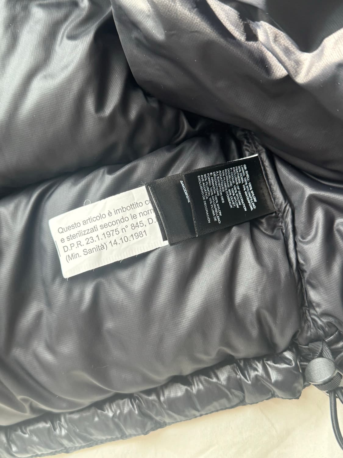 (해외판) 눕시 숏패딩 tnf 상품이미지4