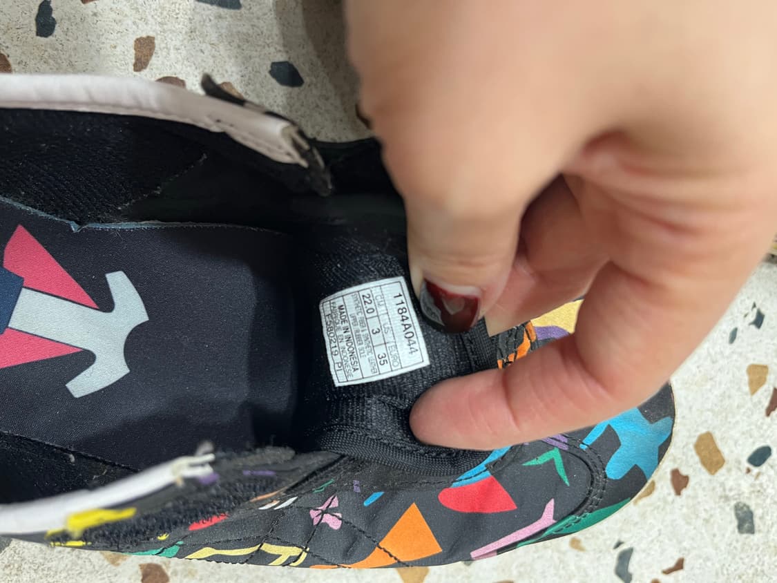 오니츠카타이거 키즈 블랙 패턴 운동화 상품이미지4