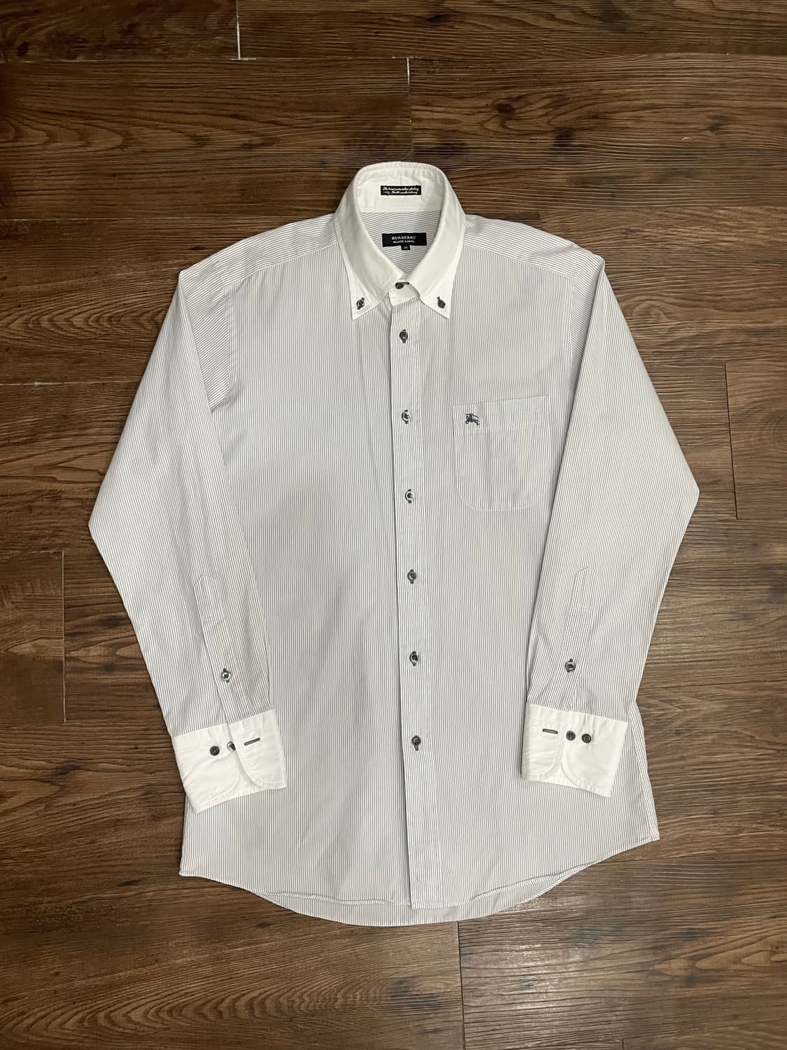 버버리 블랙라벨 자수 로고 스트라이프 셔츠 40 상품이미지2