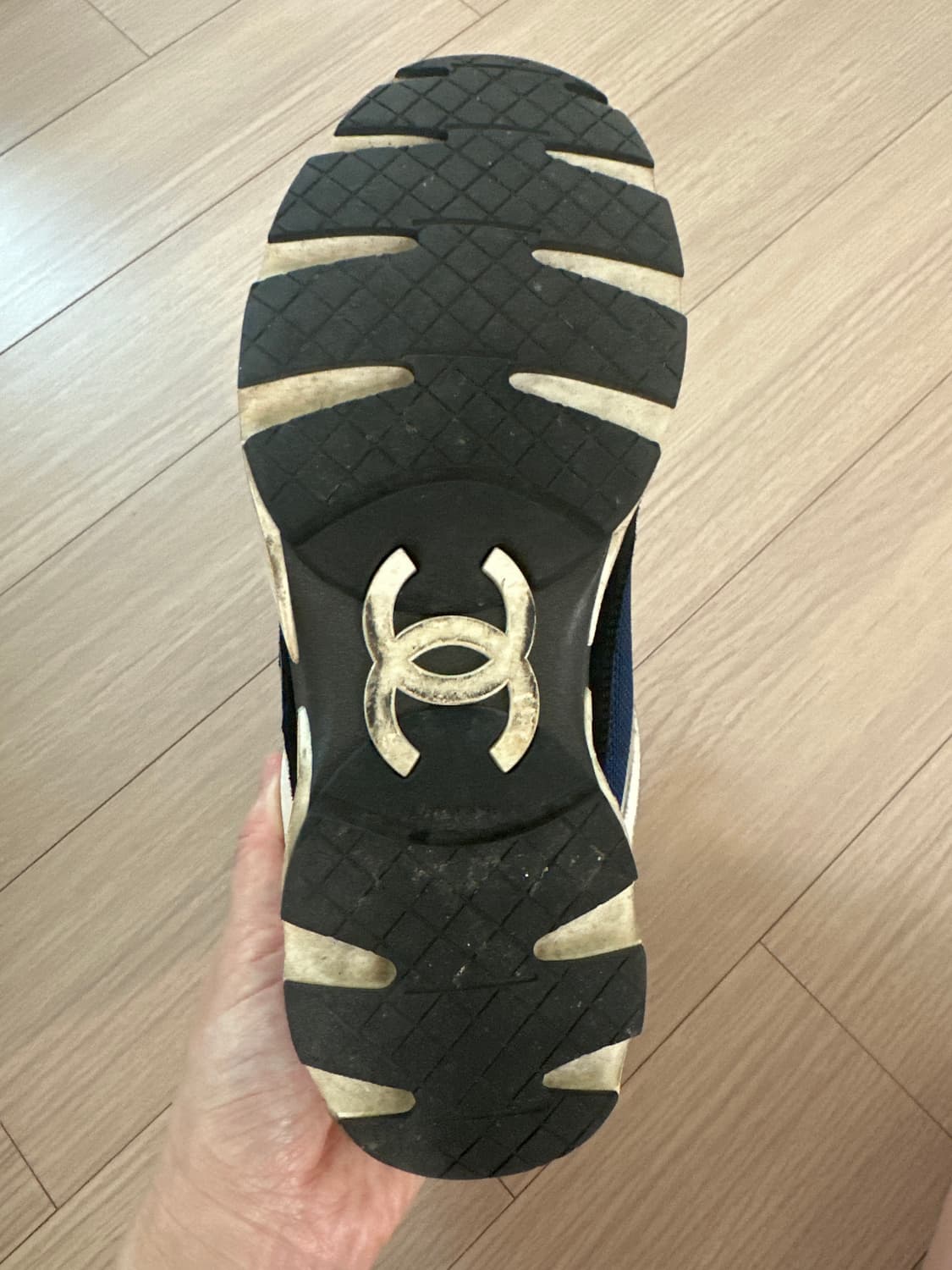 샤넬 스닉커즈- 블루, 아이보리, 실버, 블랙 조합 상품이미지6