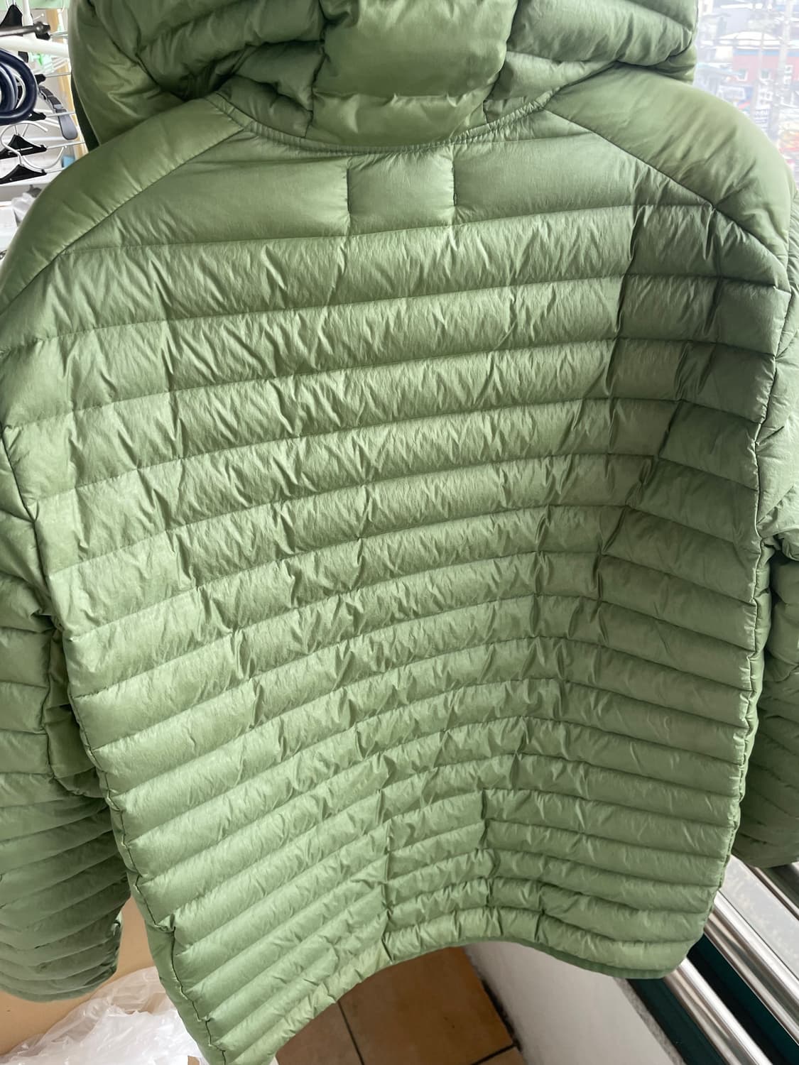 스톤아일랜드 룸 우븐 경량패딩 상품이미지3