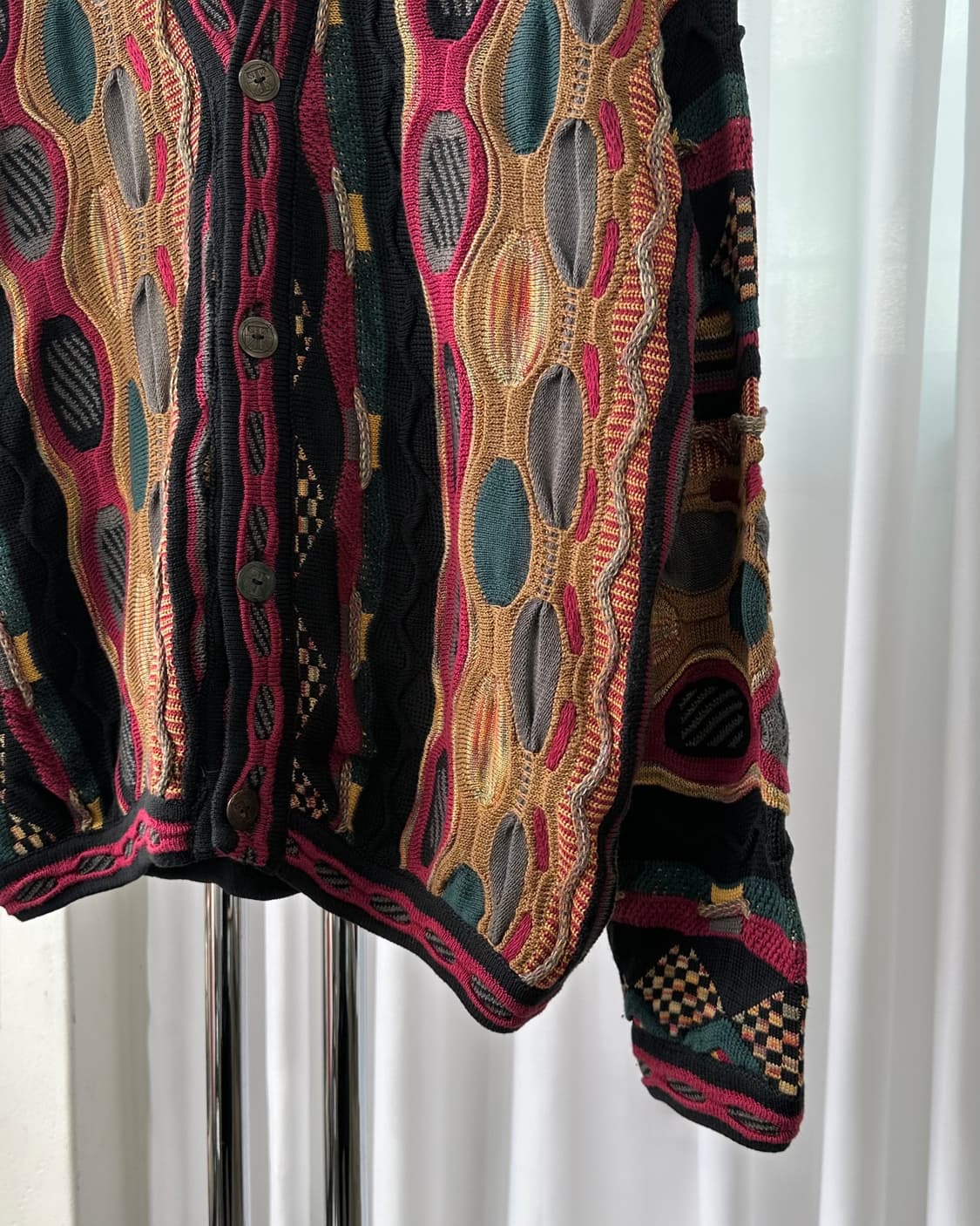 [L]툰드라 캐나다 멀티컬러 3D 케이블 니트 가디건 상품이미지6