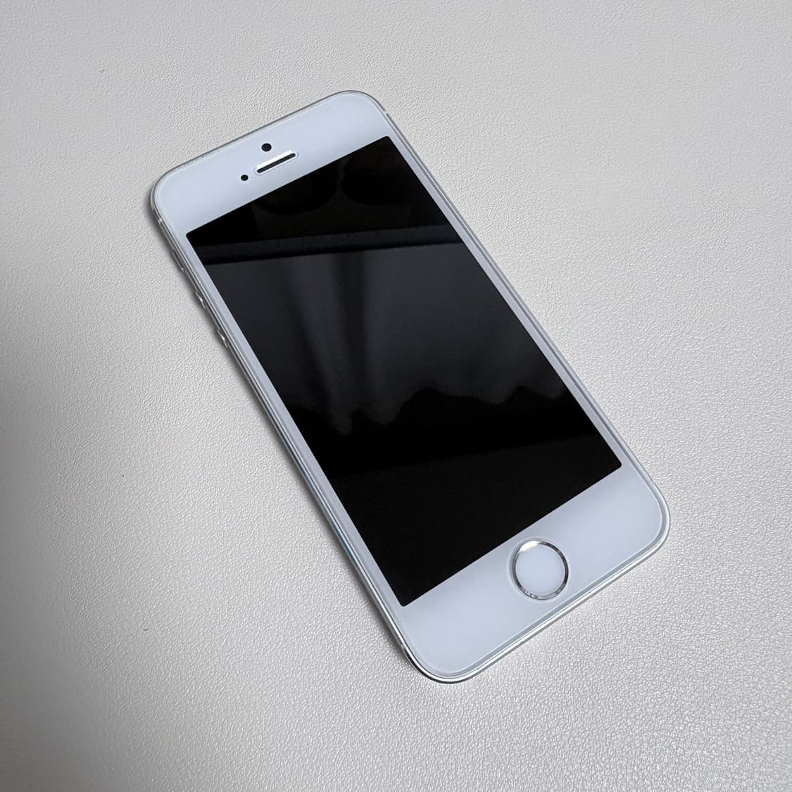 아이폰 5s 실버 16gb 카메라 일부 하자 상품이미지2