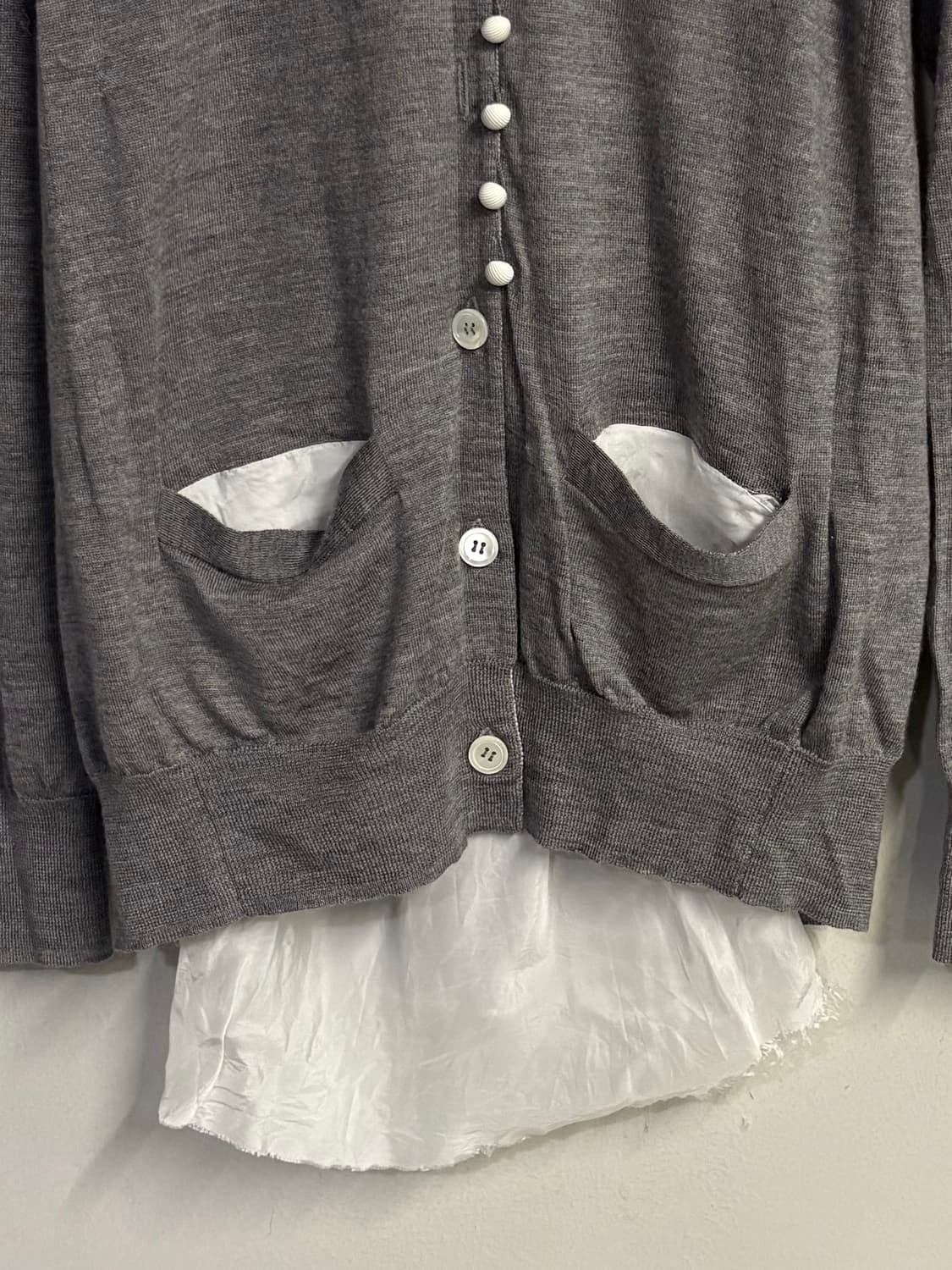 SACAI LUCK back panel cardigan grey 2 상품이미지3