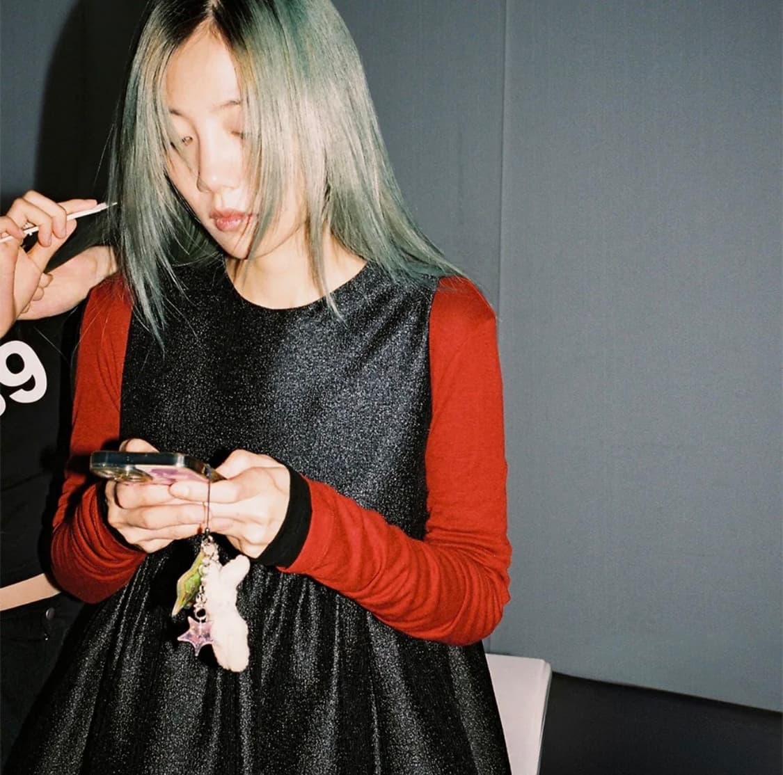 999휴머니티 글리터 볼륨 탑 블랙 상품이미지2