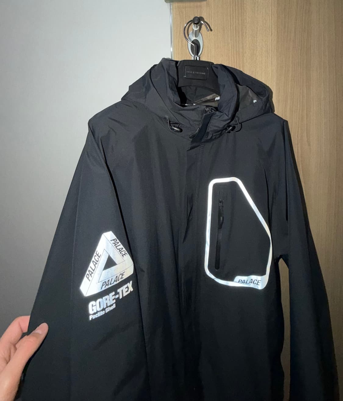 팔라스 x 고어텍스 [새상품급.정품](시세 85만) 바람막이 쉘 L()  상품이미지1