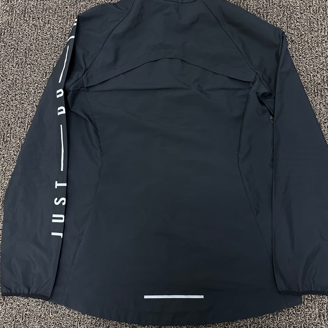 NIKE 나이키 여성 경량 바람막이 블랙 90(L) 상품이미지7