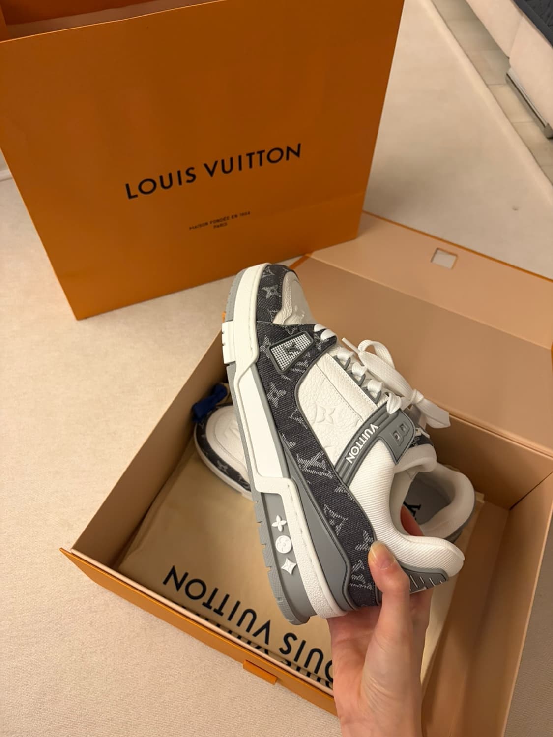루이비통 LV트레이너 스니커즈 255새상품 상품이미지6