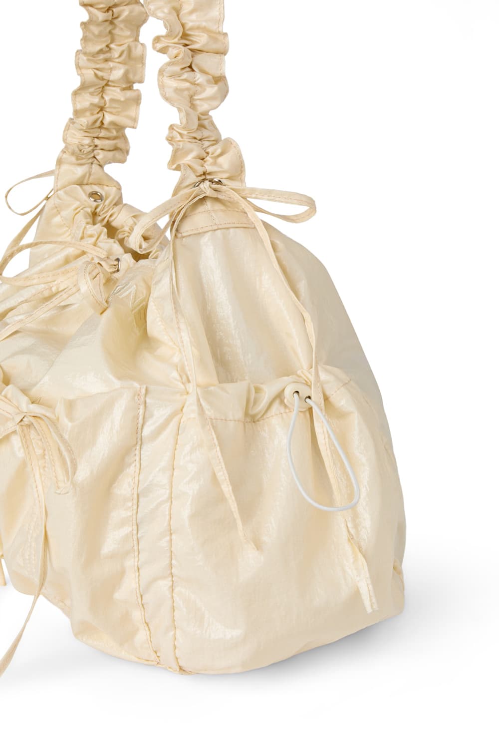 DEINET COATING SHIRRING BAG IN CREAM 다이닛 상품이미지5