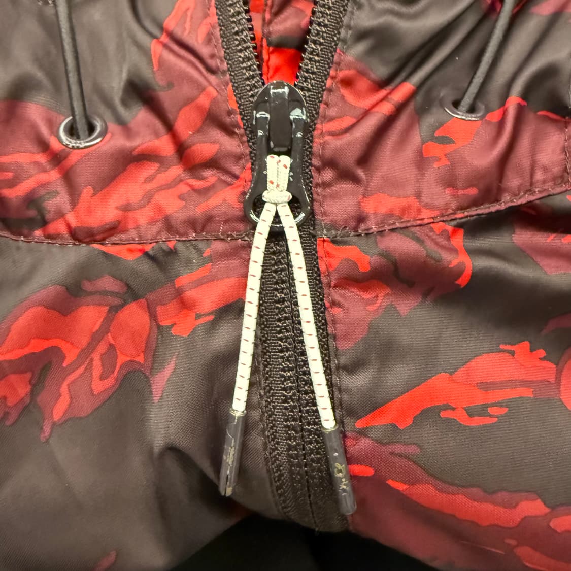 [정품/90] 나이키 레드 패턴 후드 바람막이 자켓 b18 상품이미지7