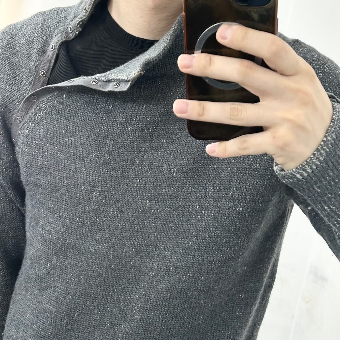 아르마니 익스체인지 넥버튼 니트 상품이미지3