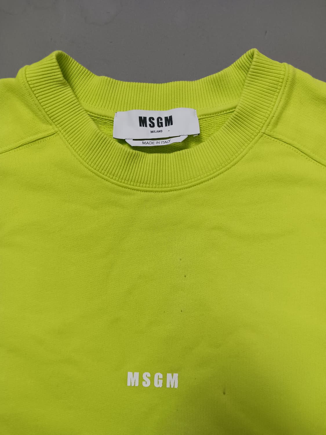 [L] MSGM 밀라노 형광 라임 맨투맨 티셔츠 상품이미지2