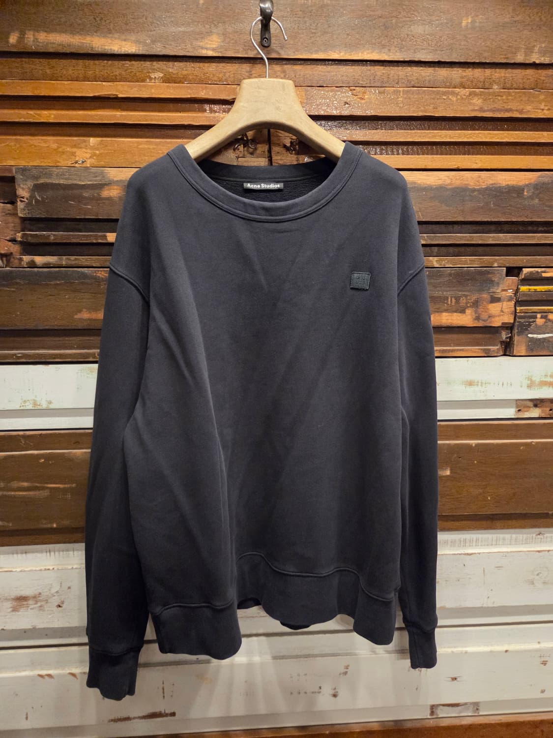 아크네 스웻 상품이미지8