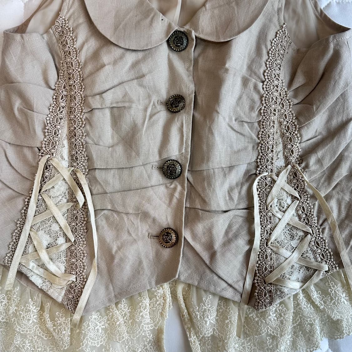 axes femme(악세스팜므) 내추럴 린넨 레이스 베스트 조끼 상품이미지2