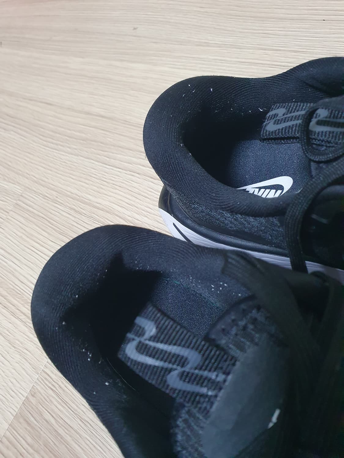 나이키 모티바 운동화 255 상품이미지9