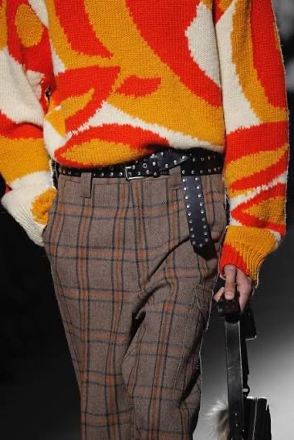 드리스반노튼 20fw 스터드벨트 상품이미지1