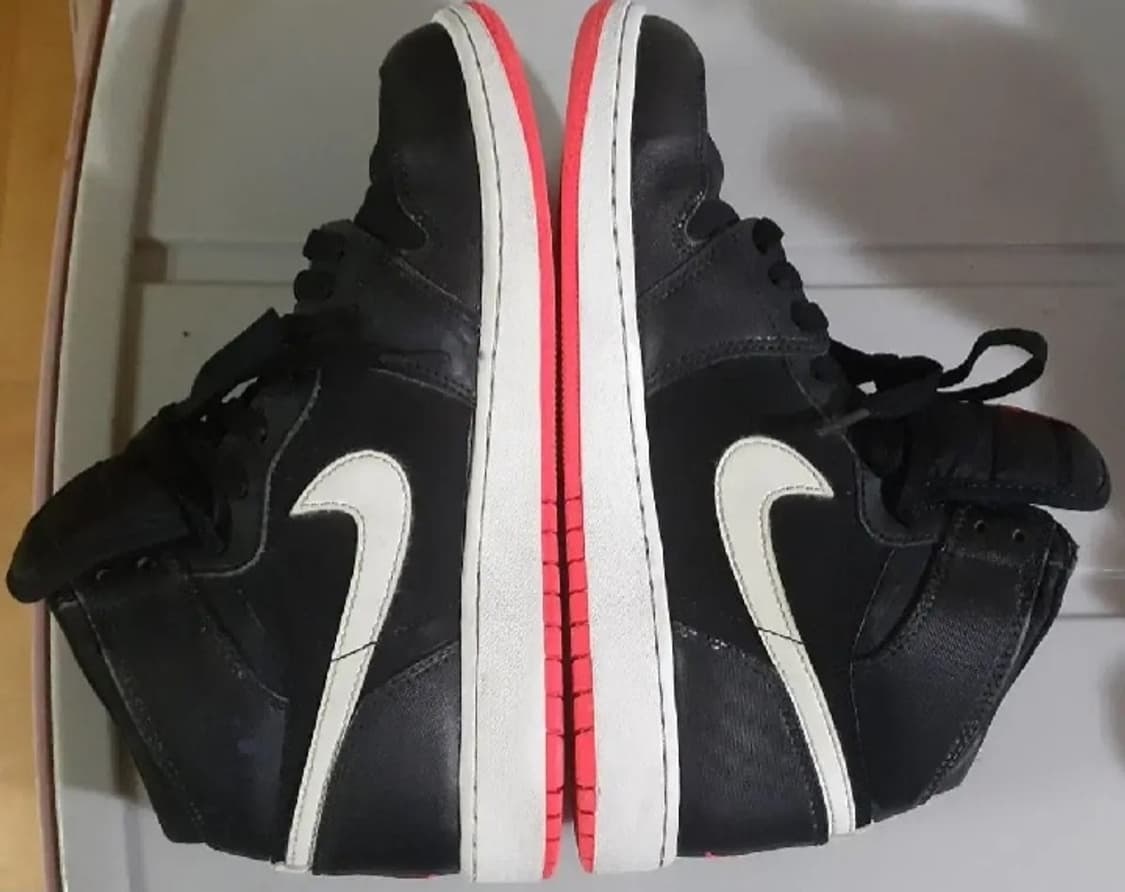 245 GS 조던1 레트로 하이  블랙 핫 라바 상품이미지6