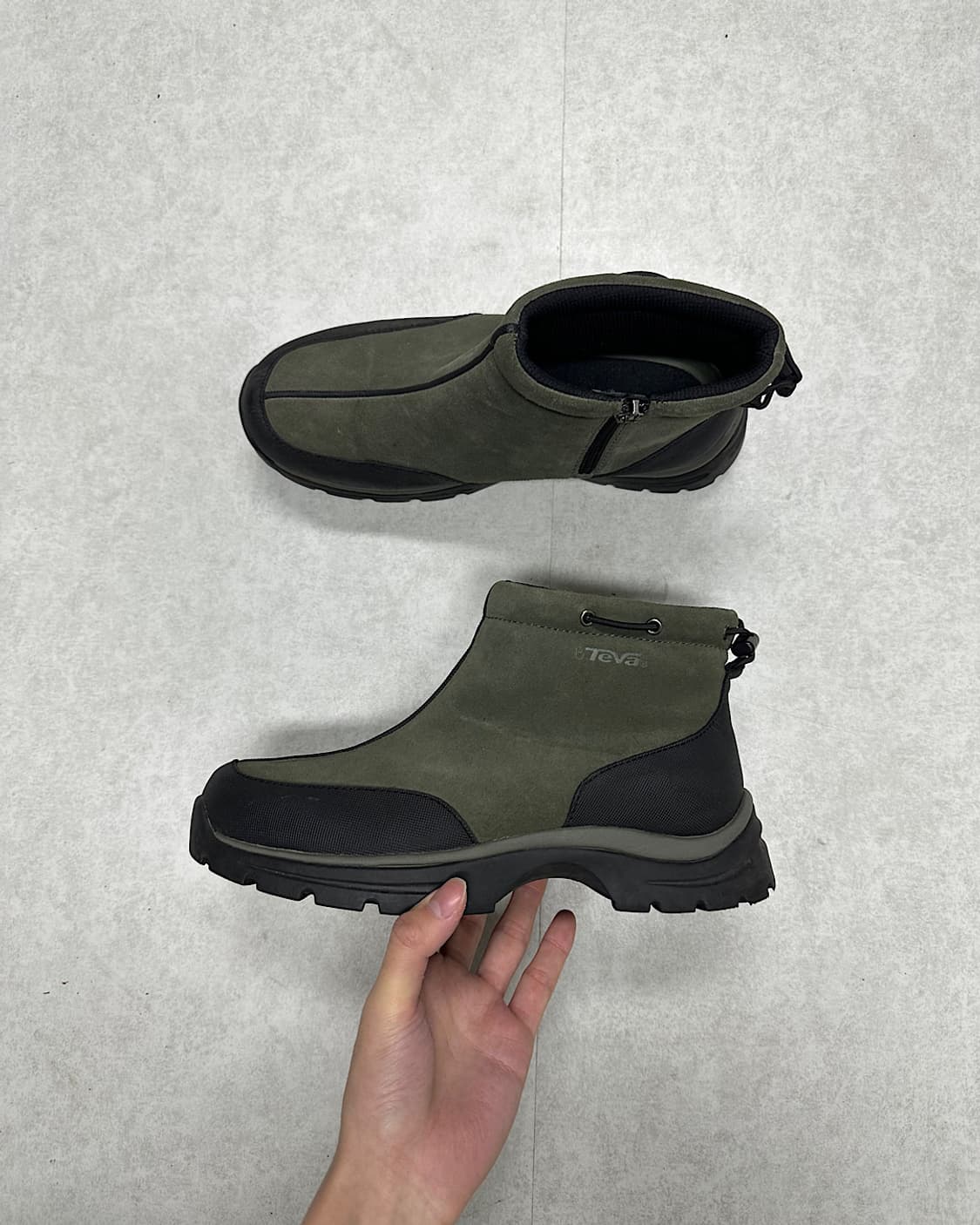 테바 처카 스웨이드 부츠 상품이미지1