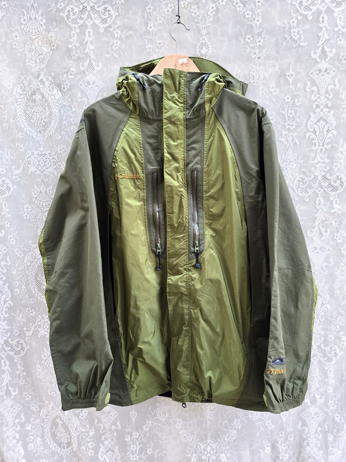 컬럼비아 티타늄 바람막이 상품이미지1