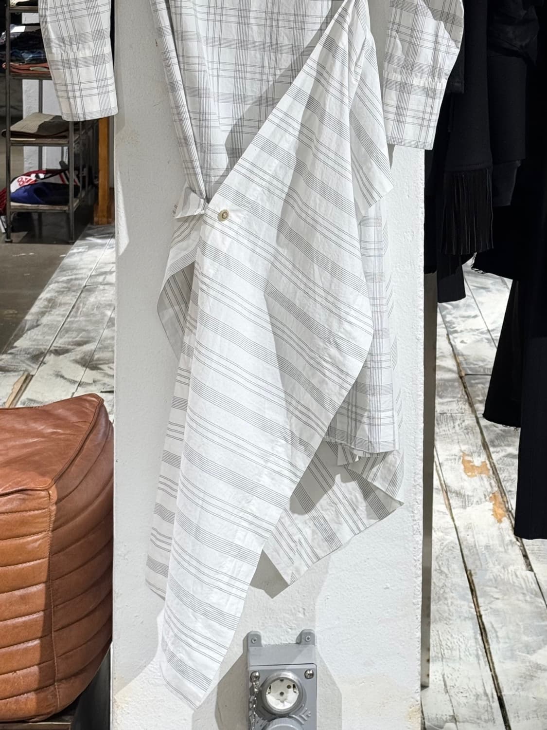 비비안웨스트우드 앵글로매니아 화이트 체크 랩 원피스 상품이미지7