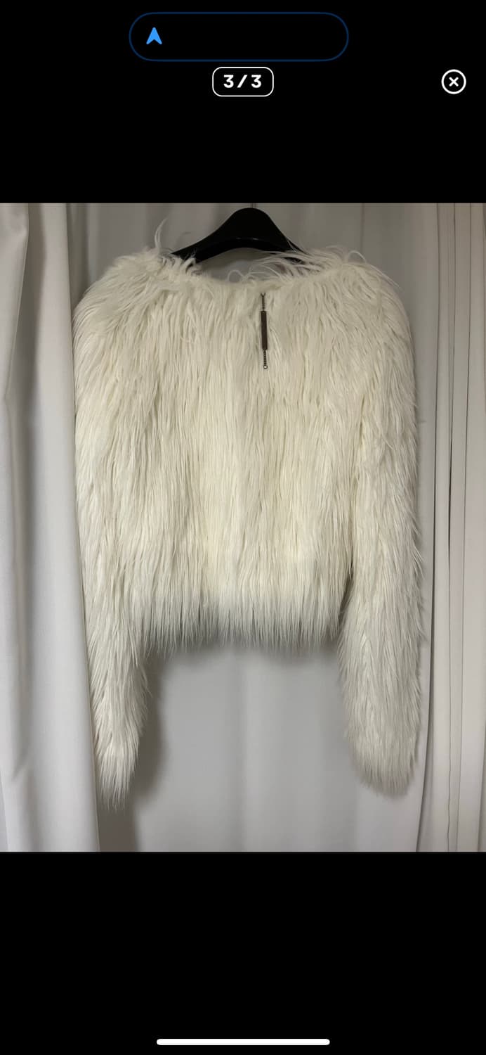 보헤미안서울 퍼자켓 화이트 거의새것 상품이미지3