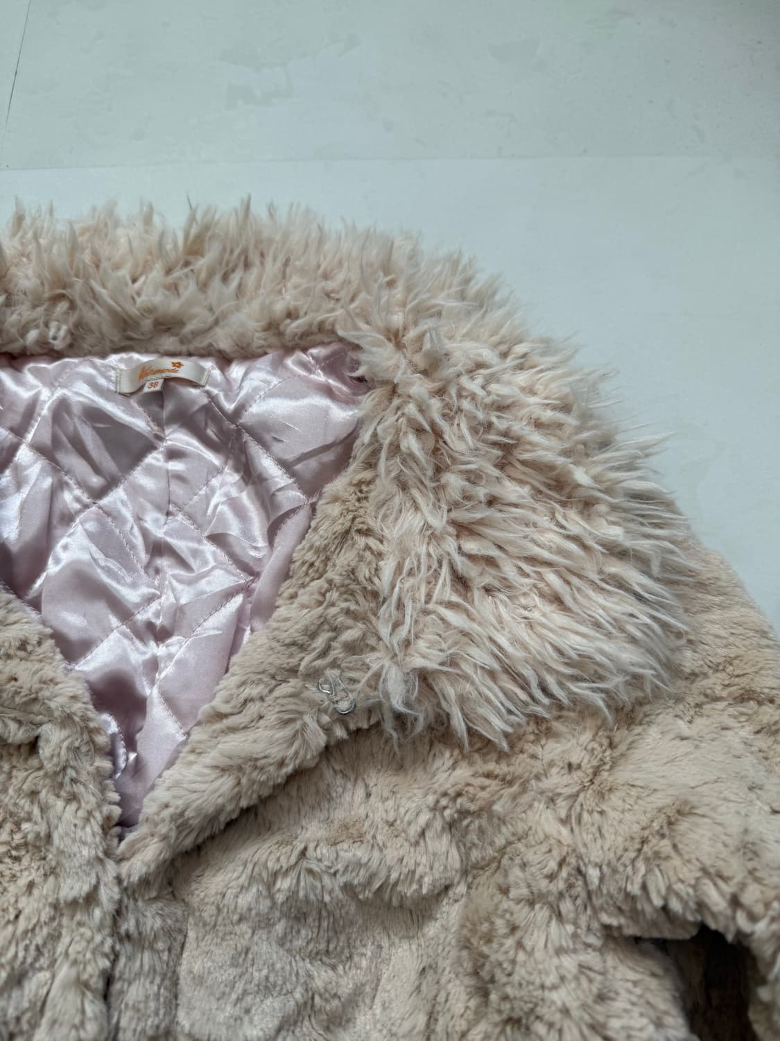 연핑크 크롭 퍼자켓 상품이미지5