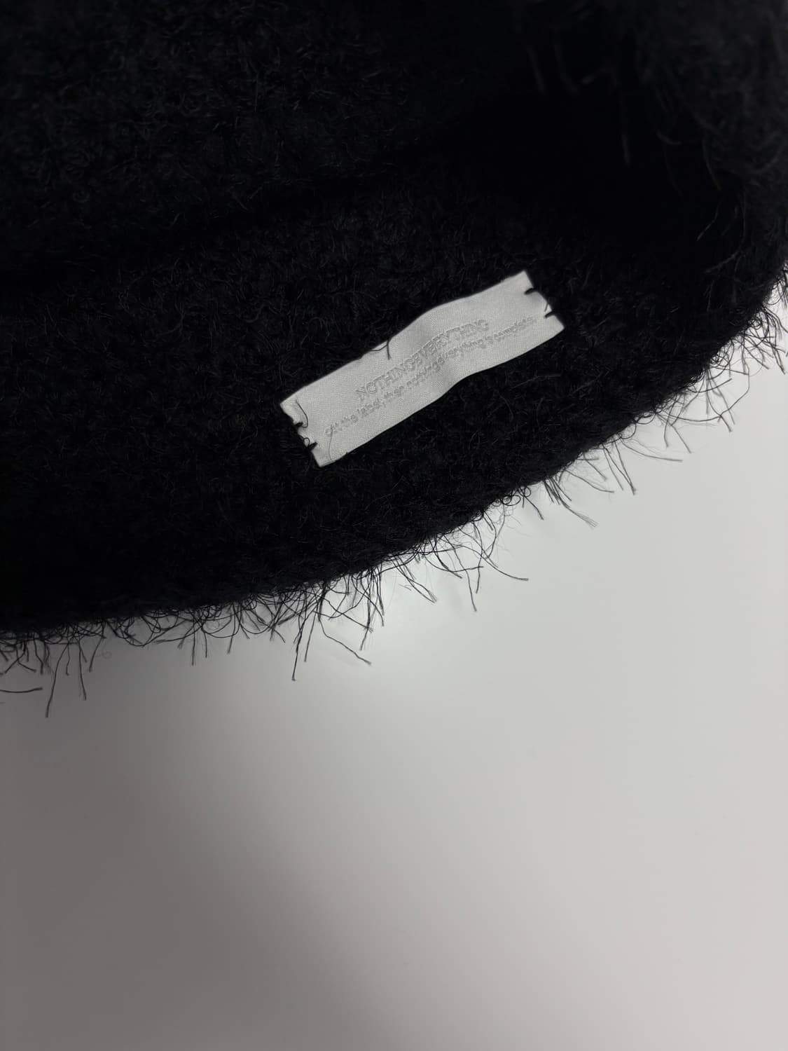 낫띵에브리띵 Hairy Beanie In Black 상품이미지4