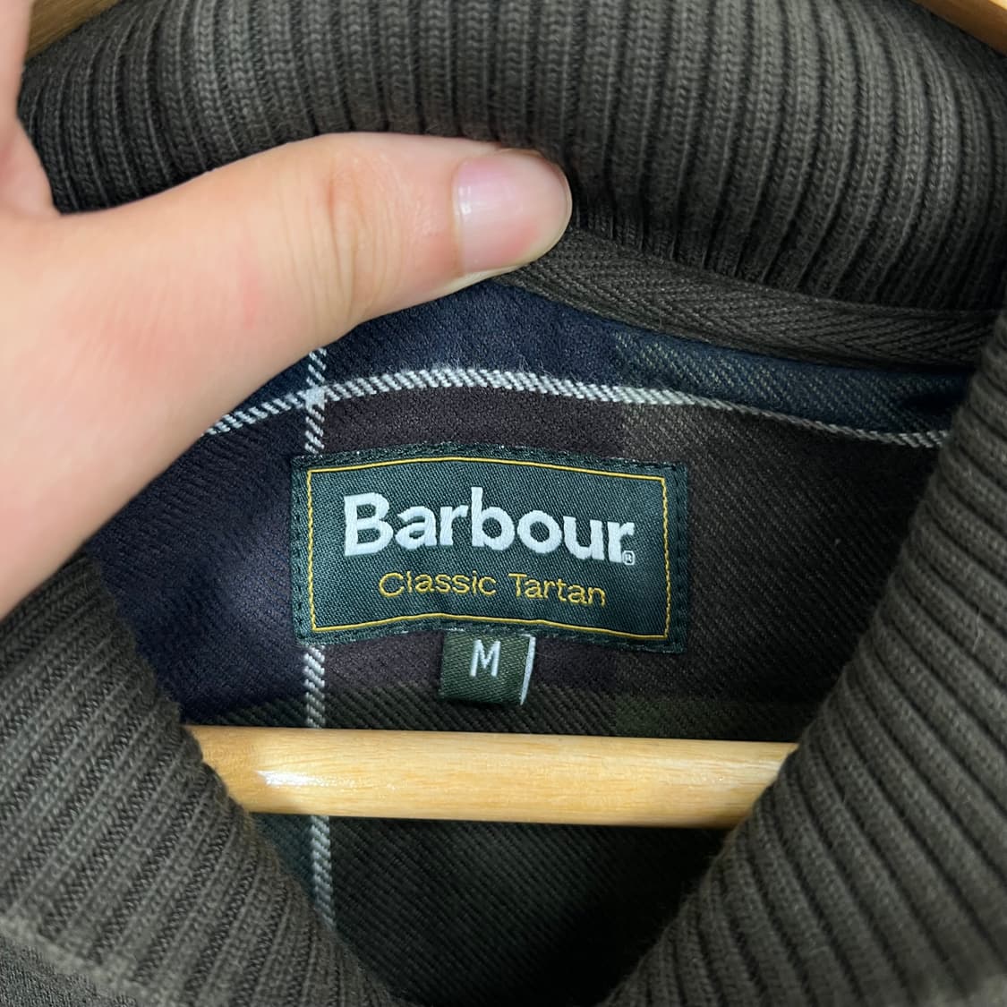 Barbour 바버 엘보우 패치 숄카라 코튼 가디건 상품이미지4
