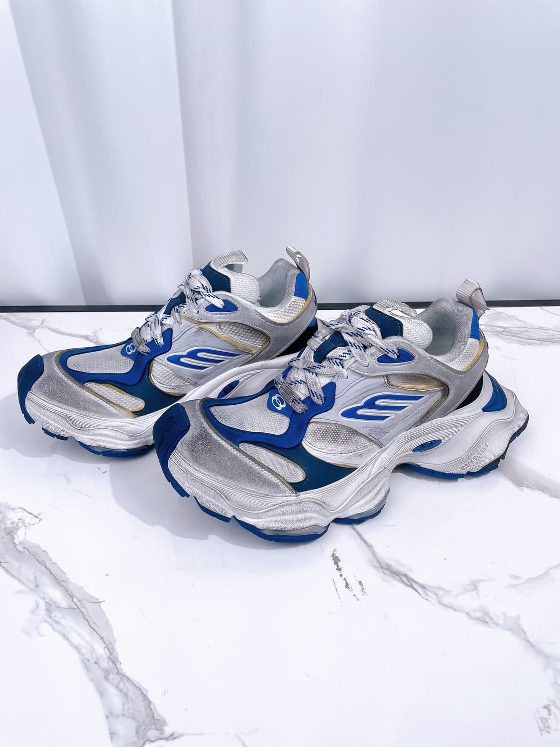 (정품/새상품) 발렌시아가 카고 스니커즈 화이트 블루 상품이미지5