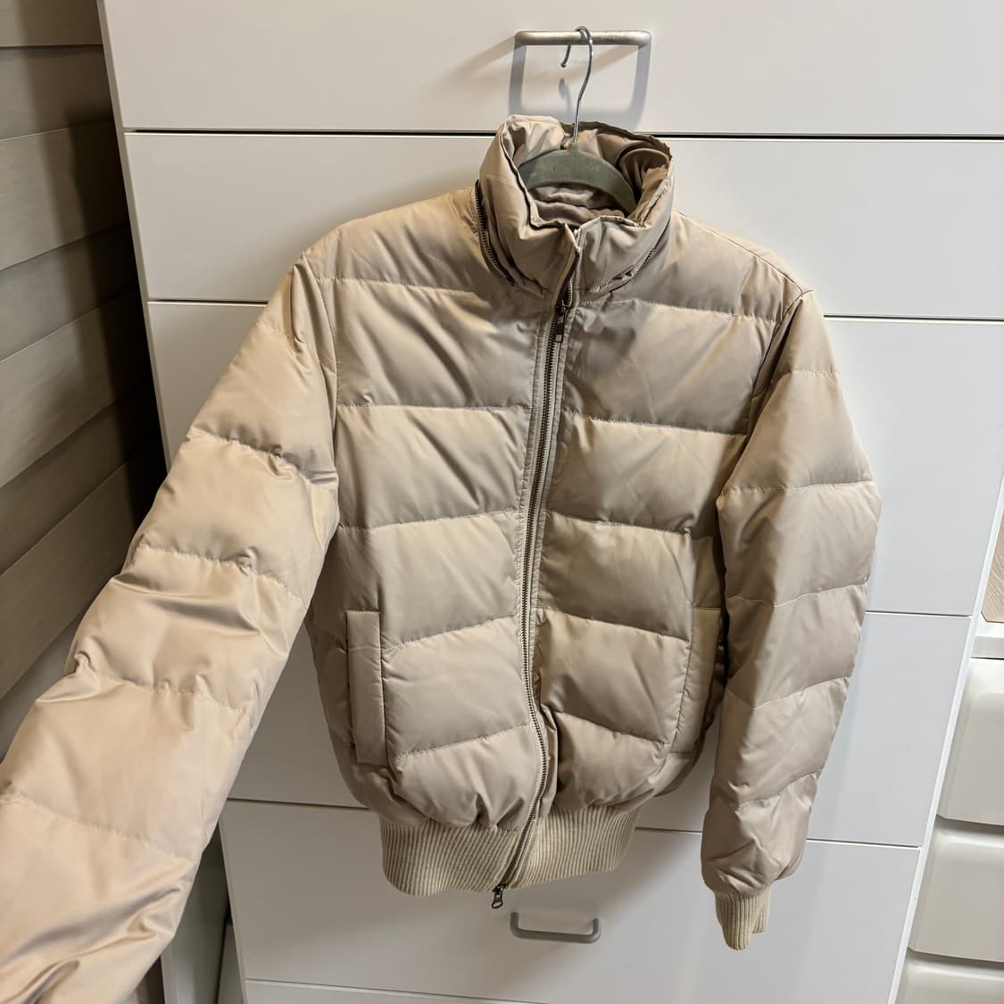 Theory 띠어리 럭스 베이지 구스 숏패딩 상품이미지3