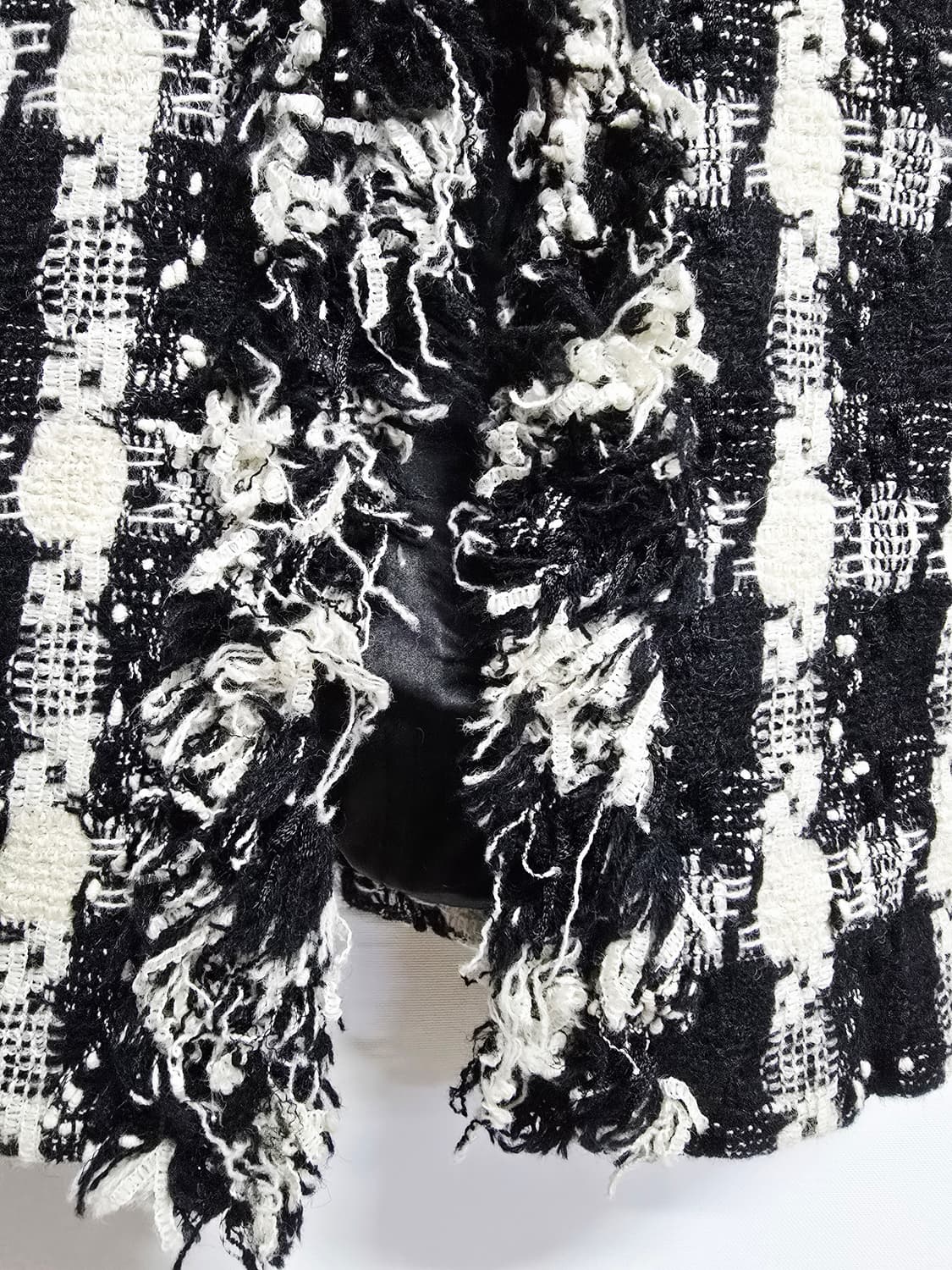 지고트 체크 트위드 코트 블랙 상품이미지4