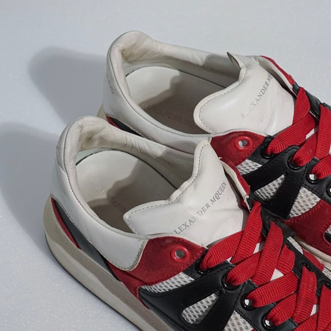 알렉산더맥퀸 희귀컬러 오버솔 스니커즈 상품이미지6